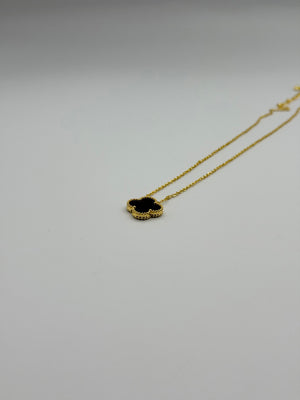Clover Motif Necklace