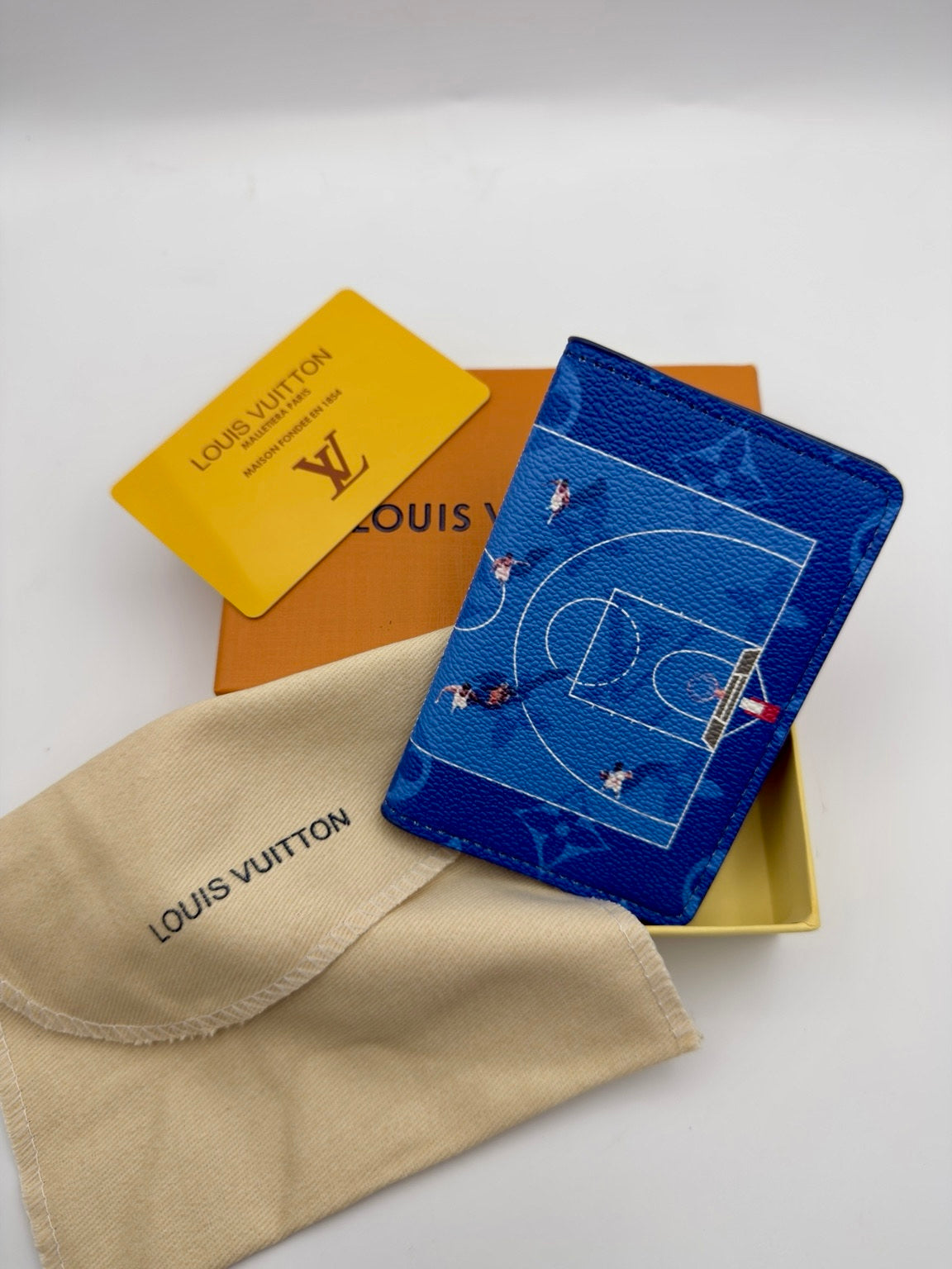 Monogram Sports Pocket Organizer