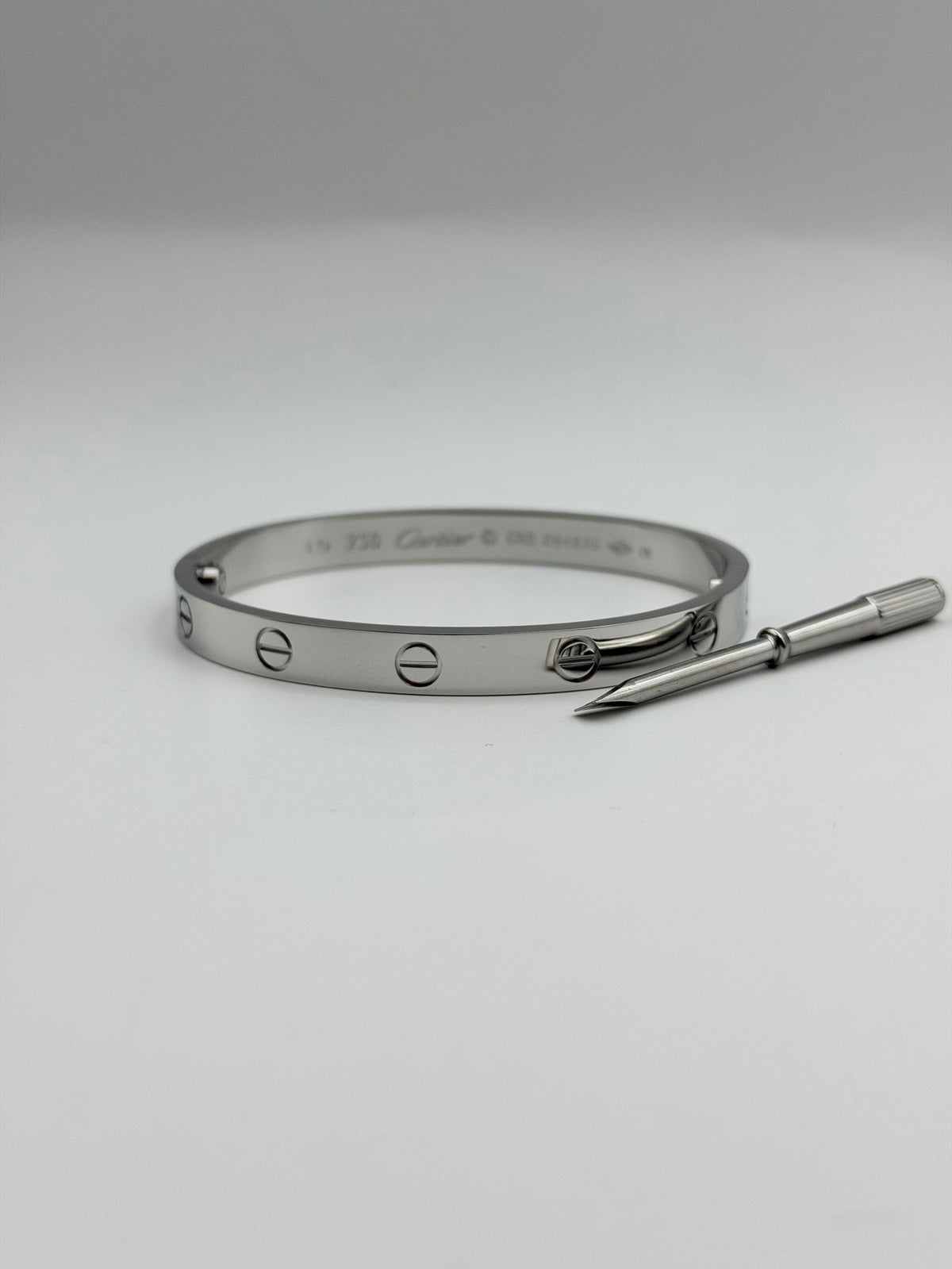 KNOTT screw-motif bangle, detail view