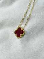 KNOTT clover pendant necklace, detail view